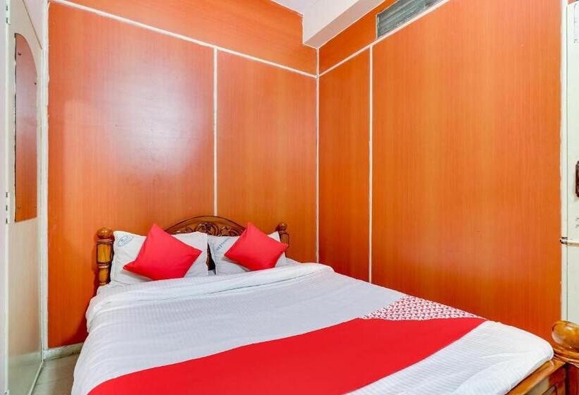 酒店 Oyo 70557 Royal Pride