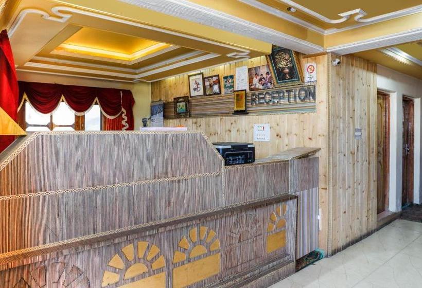 فندق Oyo 70684 Gulmarg Inn