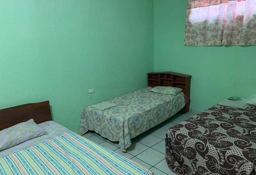 בית מלון כפרי Posada Fer