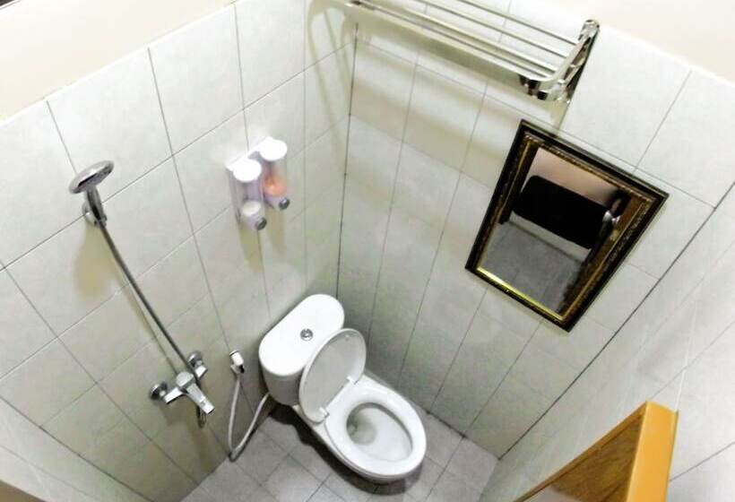 호텔 Shofy Guest House Syariah 33 Subang