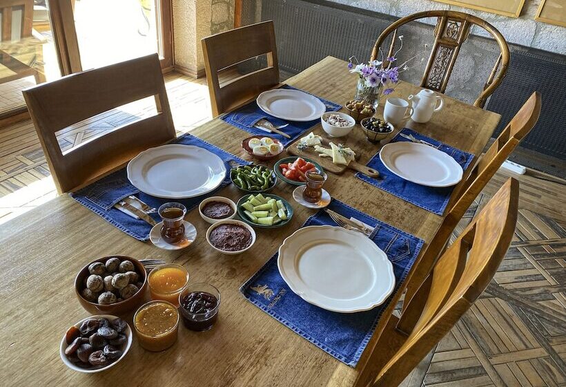 בית מלון כפרי Simurg Inn