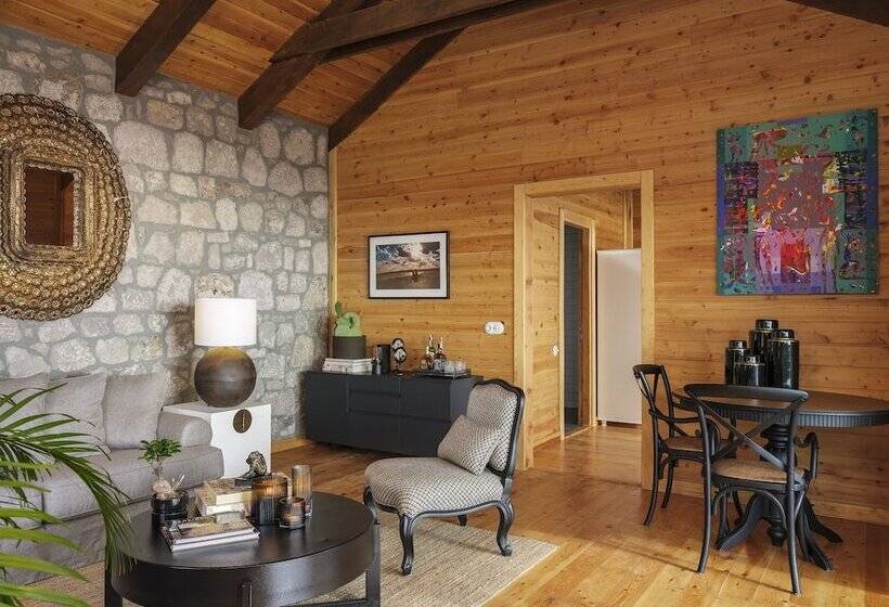 בית מלון כפרי Simurg Inn