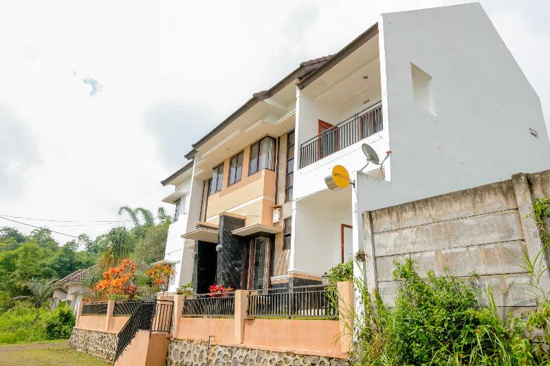 ホテル Spot On 3037 Sakinah Residence