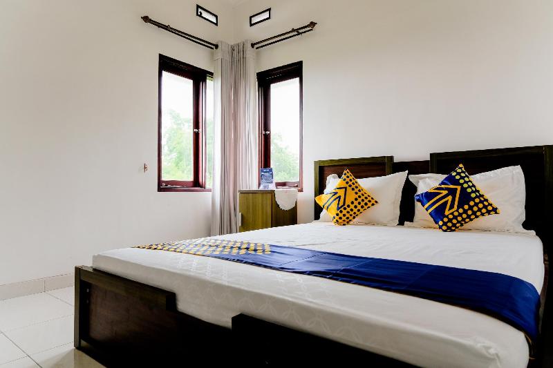 ホテル Spot On 3037 Sakinah Residence