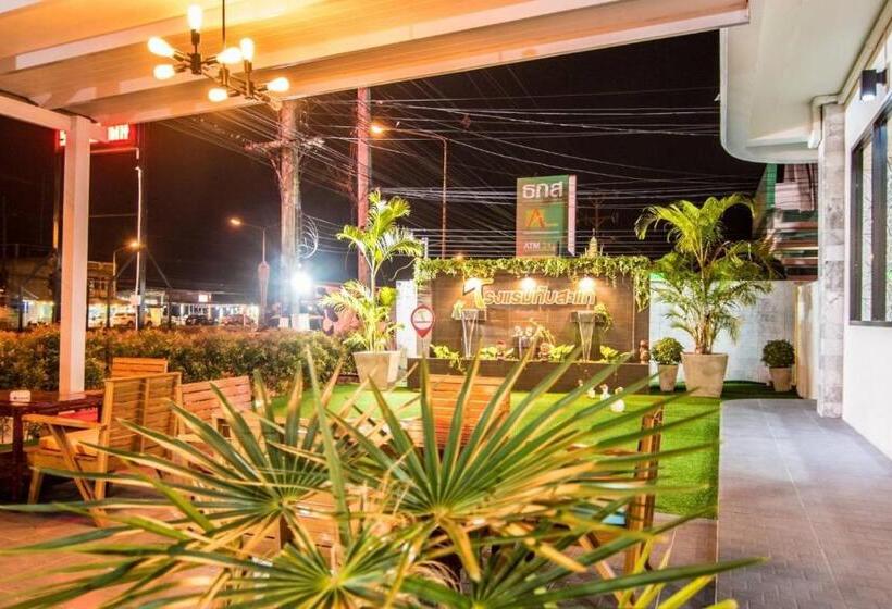 בית מלון כפרי Thap Sakae