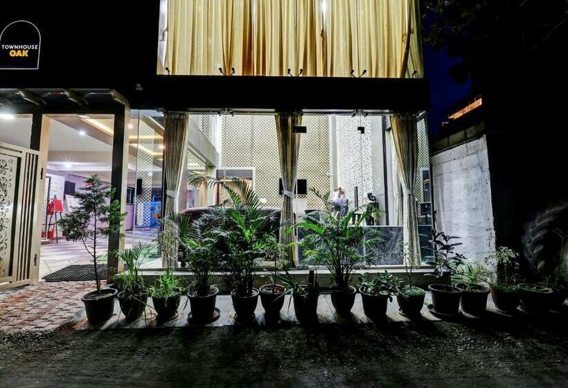 酒店 Townhouse Oak Dreamland Suites