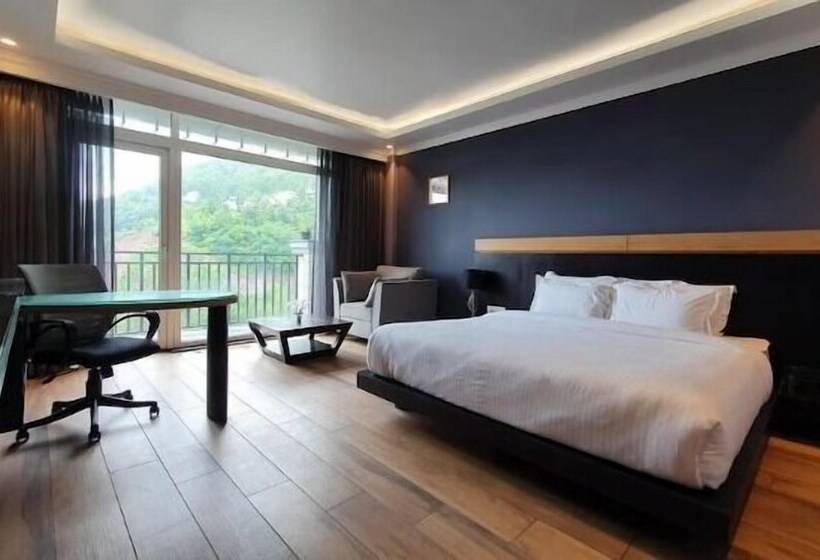 فندق Velvet Grey