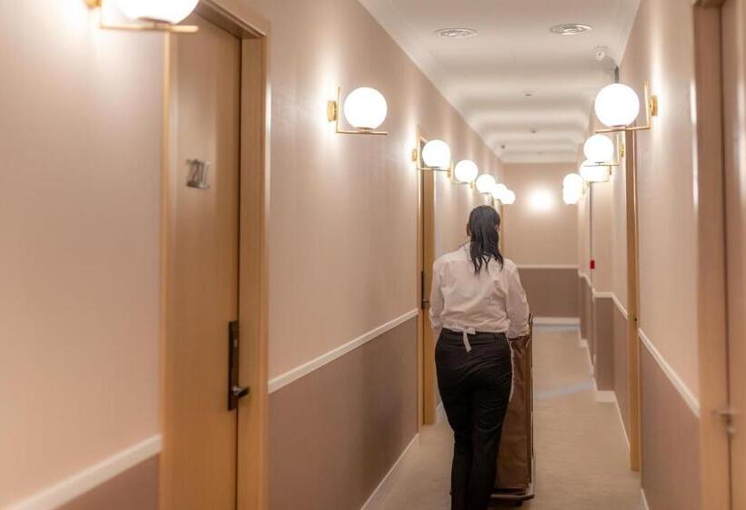 Newport Hotel Kutaisi