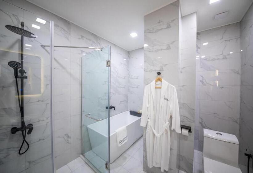 Newport Hotel Kutaisi