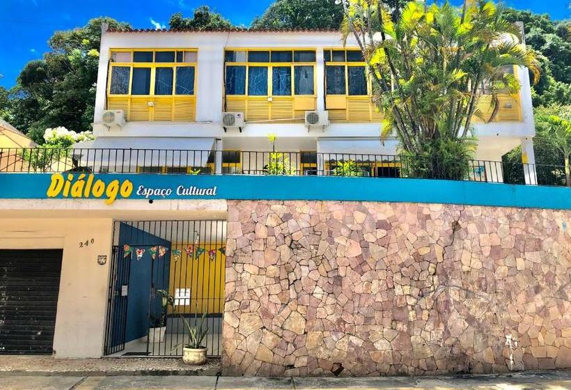 Nomads Hostel Multicultural & Coworking