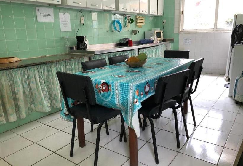 Nomads Hostel Multicultural & Coworking