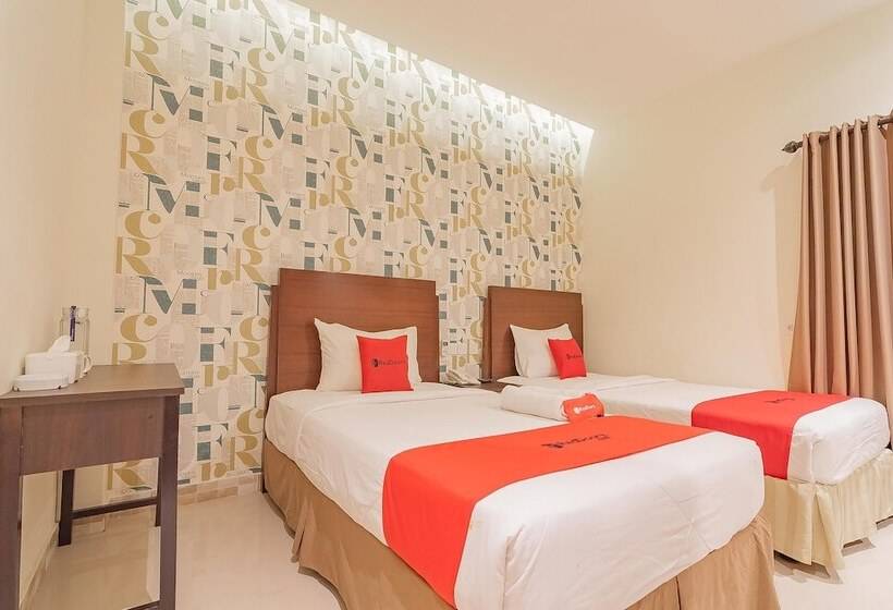 膳宿费 Reddoorz Plus @ Siradj Salman Samarinda