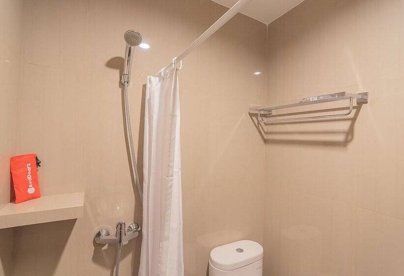 펜션 Reddoorz Plus @ Siradj Salman Samarinda