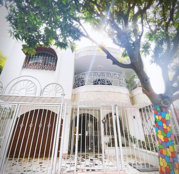 ペンション Tia Chela Hostel