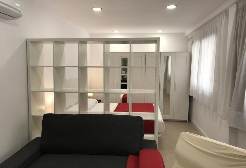Bet Apartments Reig