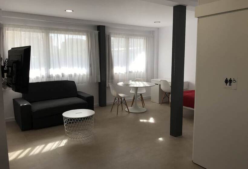 Bet Apartments Reig