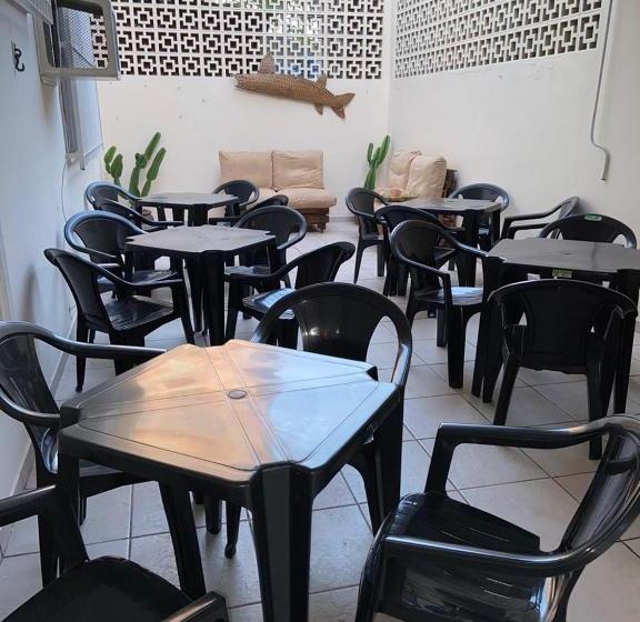 הוסטל Pousada Do Luar Cabo Frio