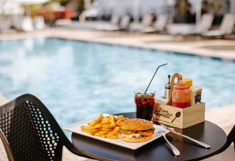 酒店 Cosmo Napa Boutique