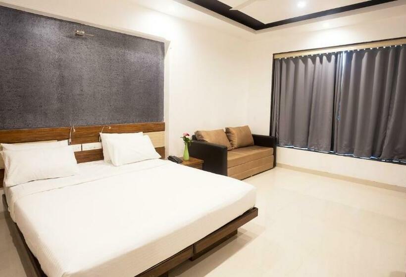 酒店 Diwatel Grande Resort