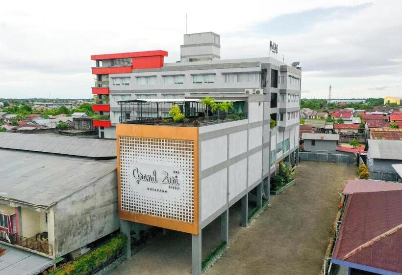 هتل Grand Zuri Ketapang