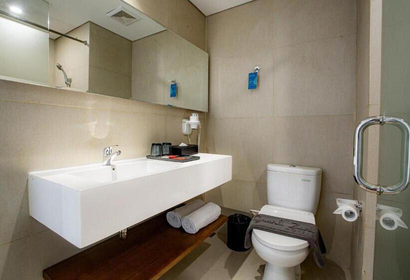 هتل Grand Zuri Ketapang