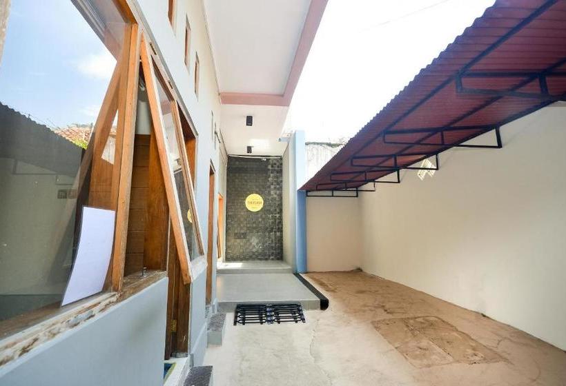 هتل Spot On 2797 The Flash Residence