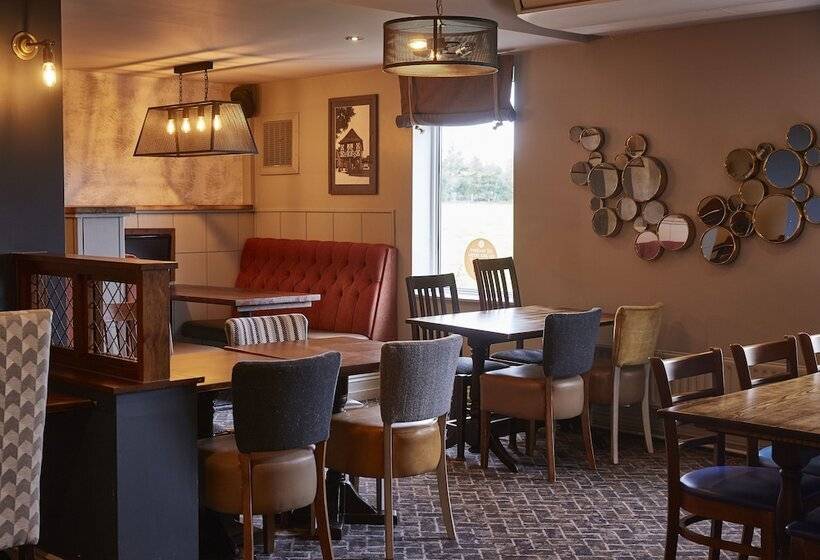 酒店 The Churchill By Greene King Inns