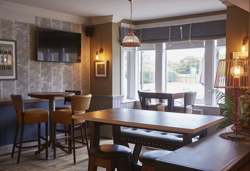 酒店 The Churchill By Greene King Inns