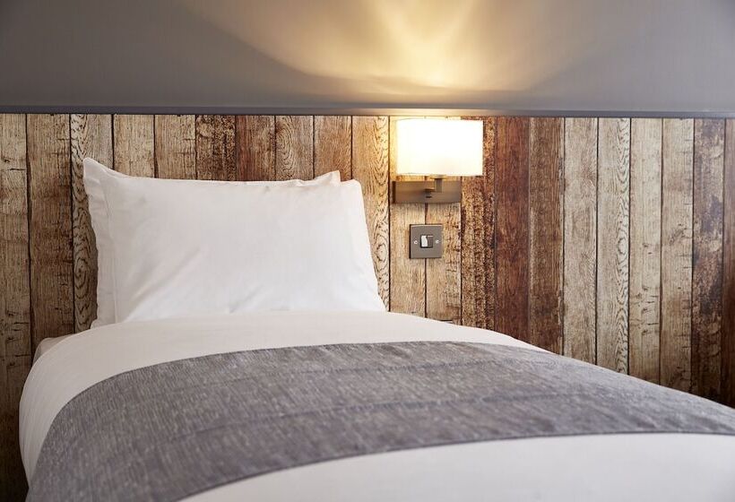 酒店 The Churchill By Greene King Inns