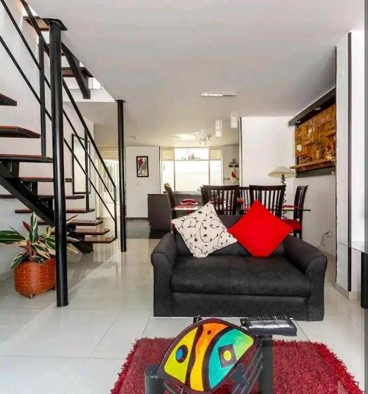 펜션 Alojamiento Cómo En Casa Cerca Al Aeropuerto!!