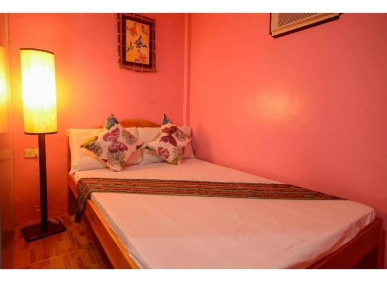 پانسیون Constantino Guest House