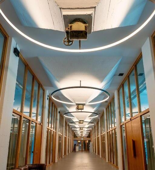 Silo Design & Boutique Hostel Basel