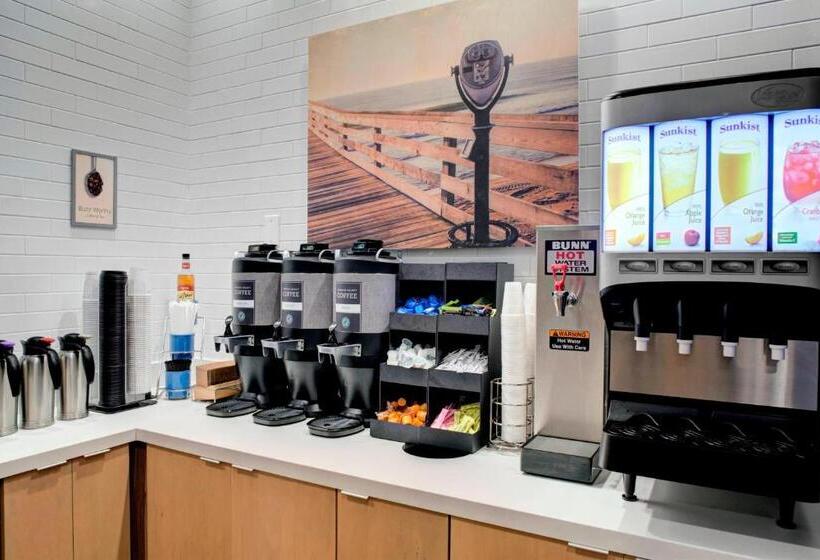 Fairfield Inn & Suites By Marriott Virginia Beach Oceanfront