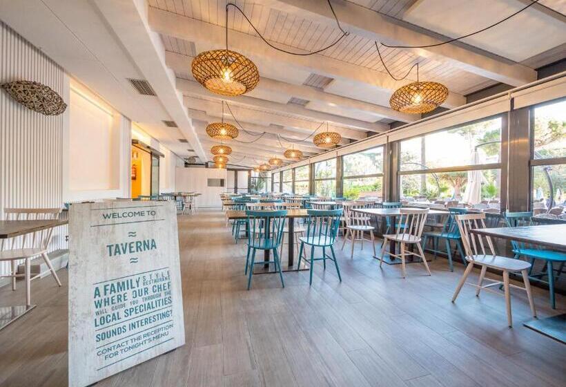 Golden Avenida Family Suites 4