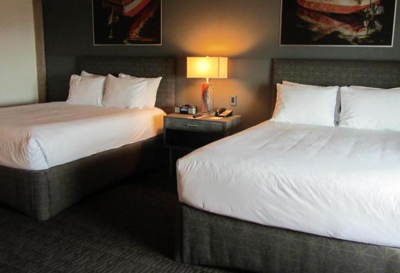 Отель Harbor House At Pier 21