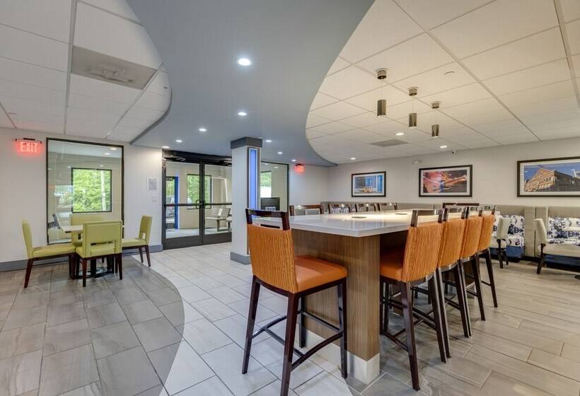 هتل Alexis Inn And Suites