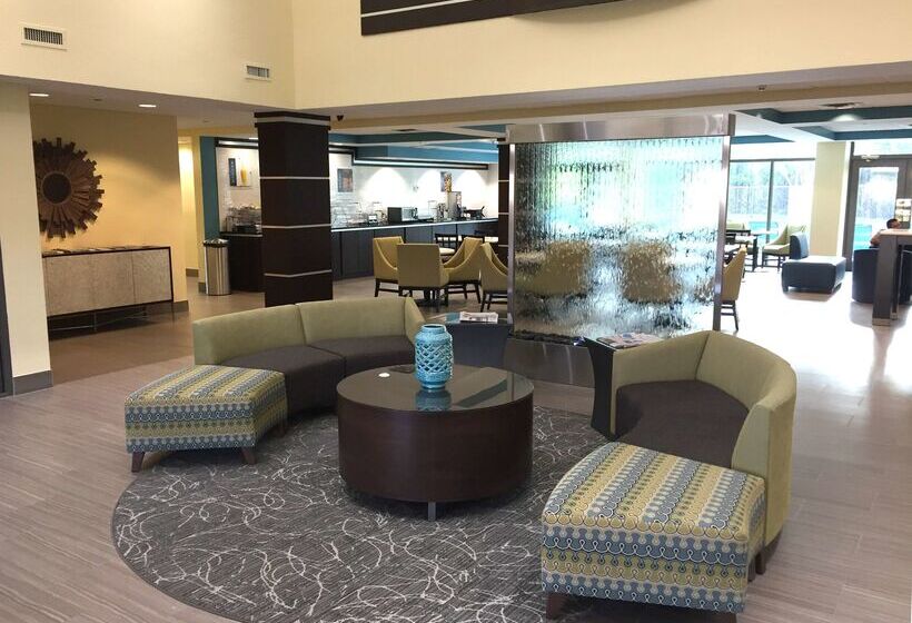 호텔 Best Western Plus Birmingham Inn & Suites