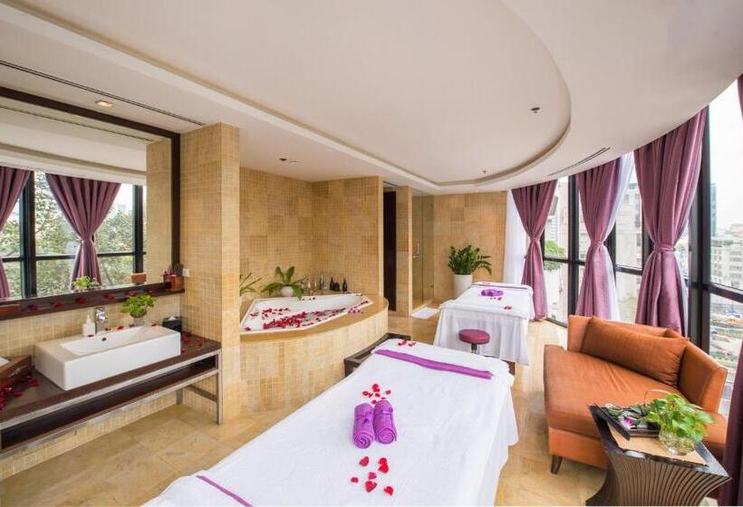 هتل Caravelle Saigon