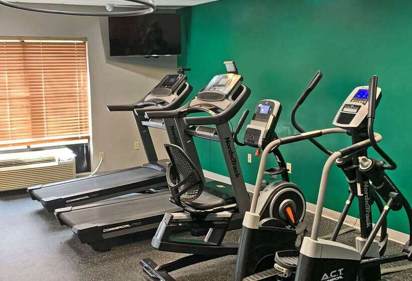 هتل Comfort Inn & Suites Columbus North