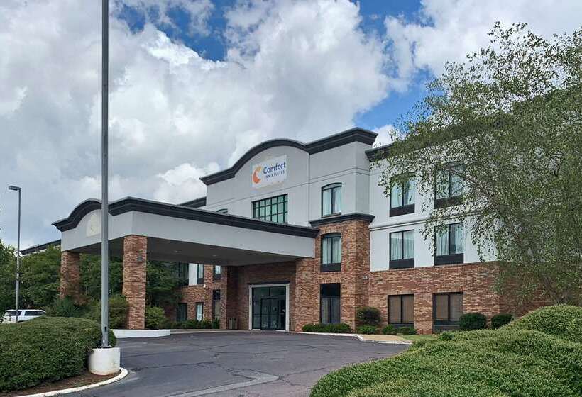 هتل Comfort Inn & Suites Columbus North