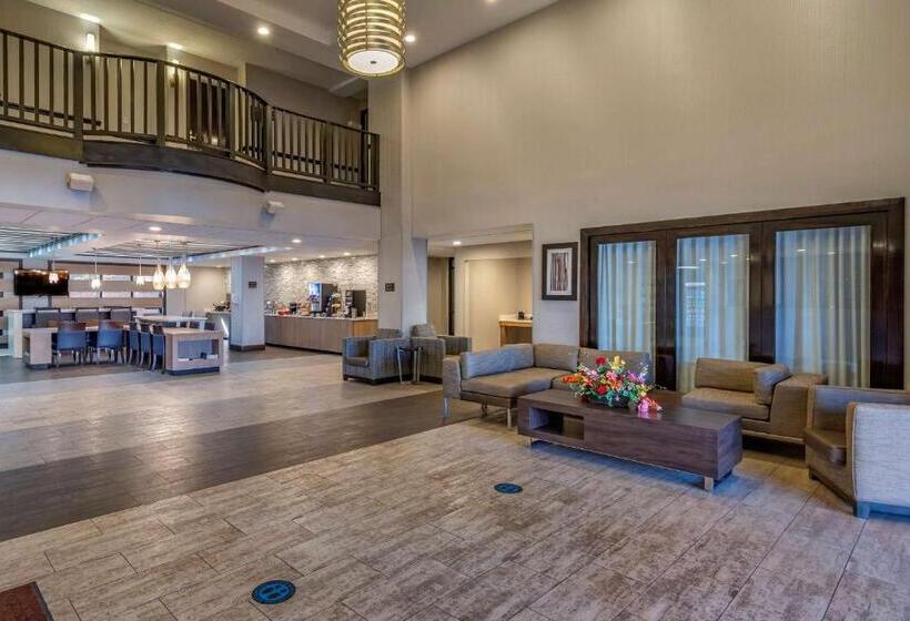 ホテル Comfort Suites Alpharetta Roswell   Atlanta Area