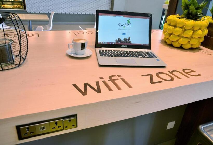 호텔 Cresta Lodge Harare