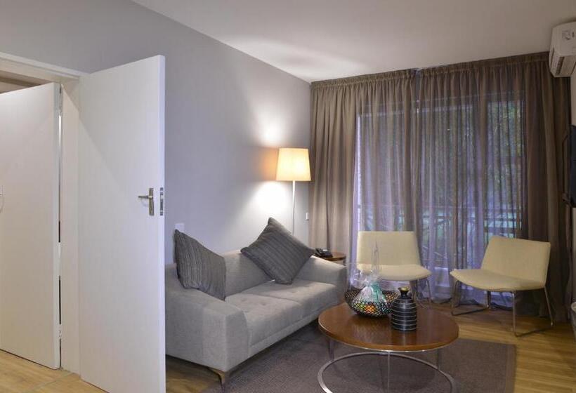 호텔 Cresta Lodge Harare