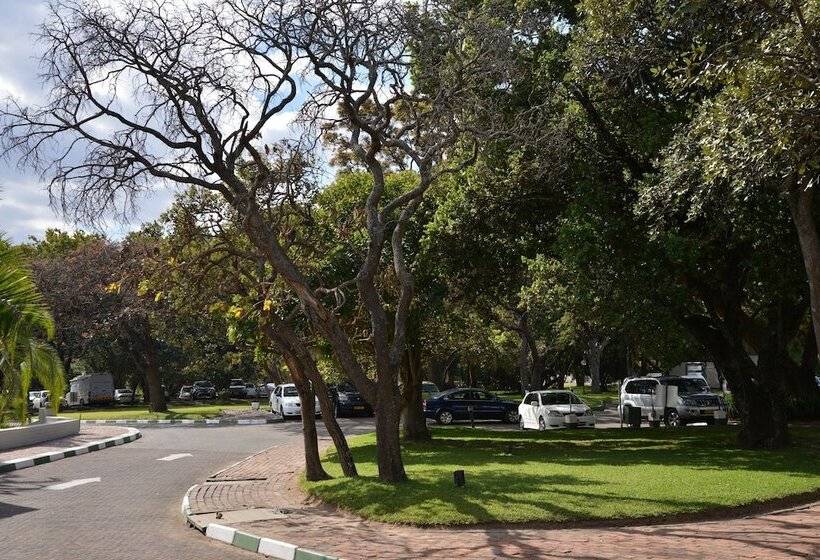 호텔 Cresta Lodge Harare