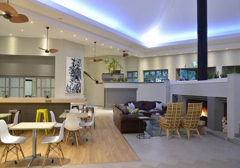 호텔 Cresta Lodge Harare