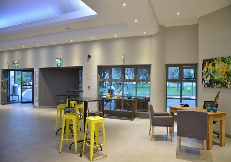 호텔 Cresta Lodge Harare