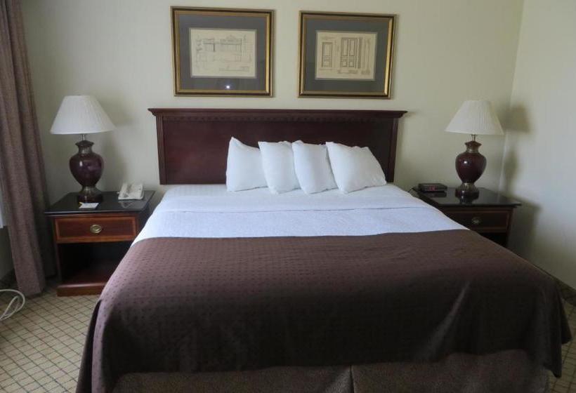 酒店 Days Inn & Suites By Wyndham Omaha Ne