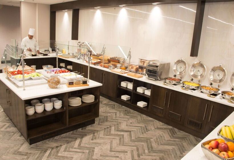 Doubletree By Hilton Hotel Syracuse