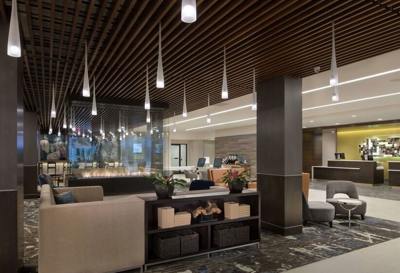 Doubletree By Hilton Hotel Syracuse