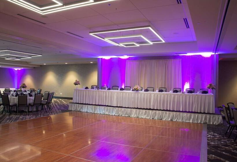 Doubletree By Hilton Hotel Syracuse